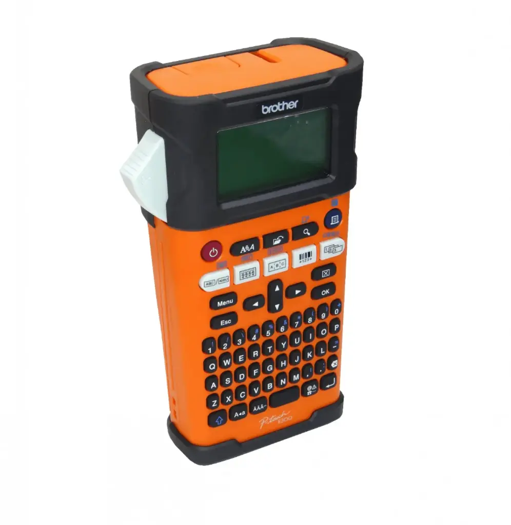 Rotuladora portatil 3.5 a 18mm con bateria recargable PT-E310VP Brother